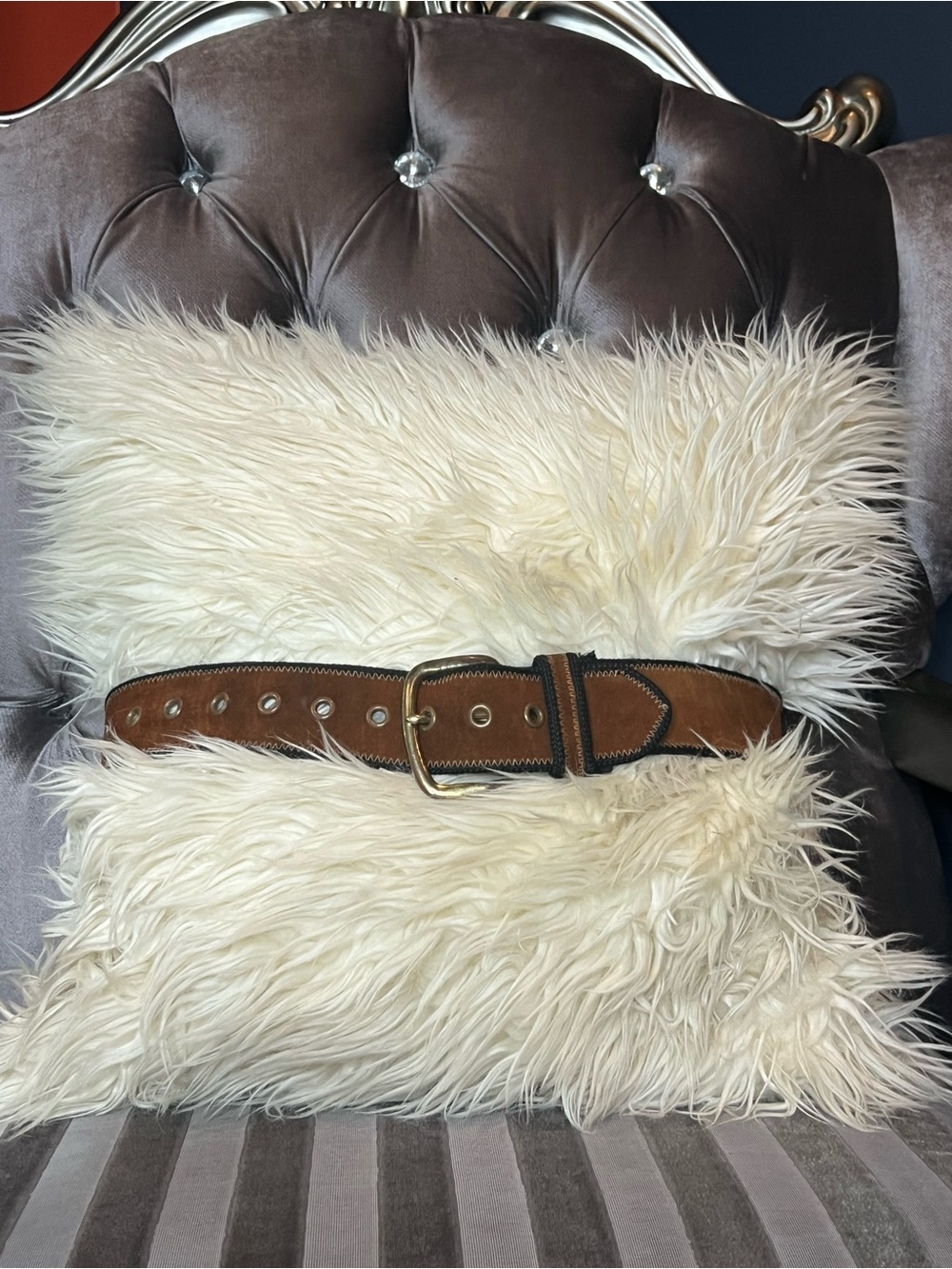 🤎👢 Brown Suede Grommet Accent Belt 🌟✨